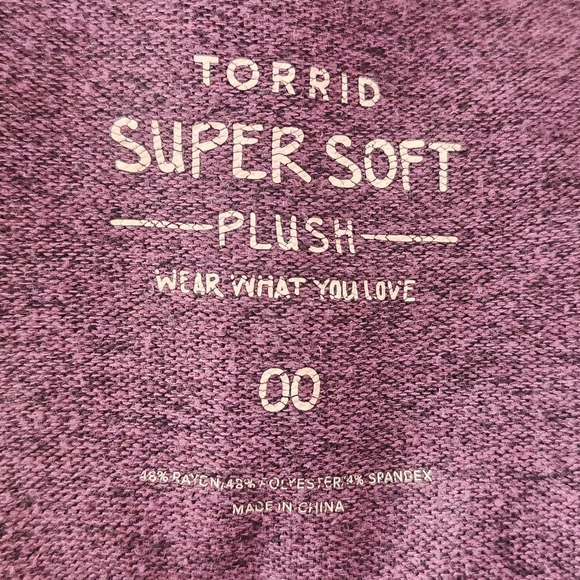Torrid Set Of 2 Super Soft Plush Pullover Tops Grey And Purple Sz 00 - Picture 5 of 10